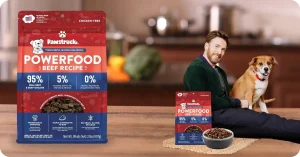 Pawstruck Dog Food Review – Vet recommended air dried dog food with real beef, vitamins, and minerals for active dogs.